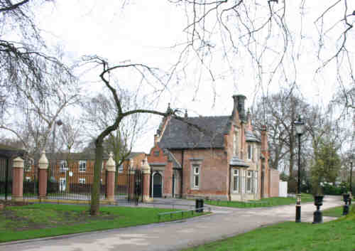 Photograph of the fnew gate posts with Capitols placed